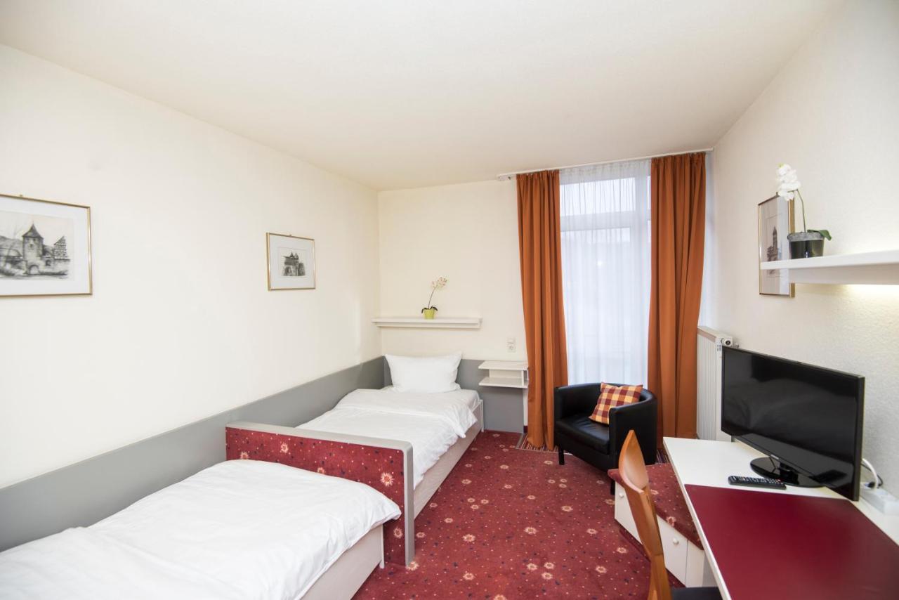 Akzent Hotel Hoehenblick Muehlhausen im Taele ภายนอก รูปภาพ