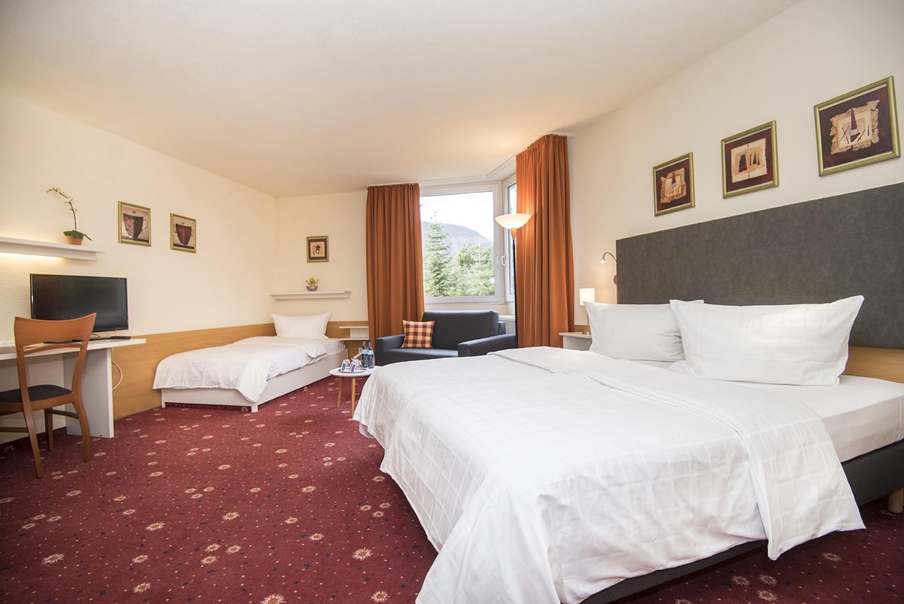 Akzent Hotel Hoehenblick Muehlhausen im Taele ภายนอก รูปภาพ