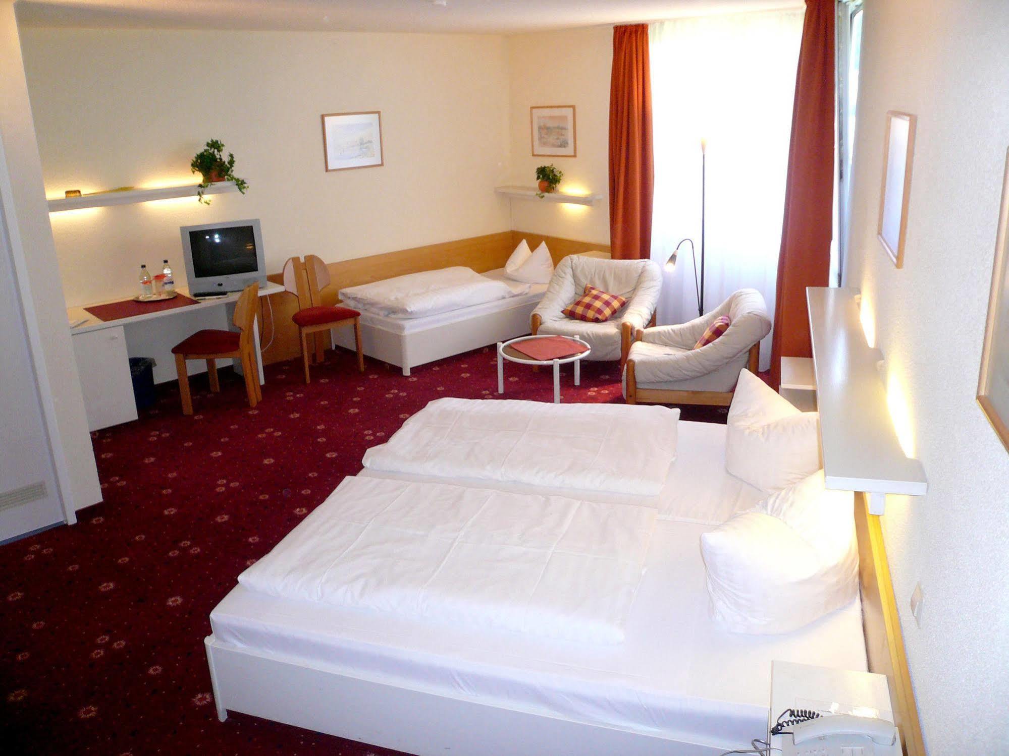 Akzent Hotel Hoehenblick Muehlhausen im Taele ภายนอก รูปภาพ