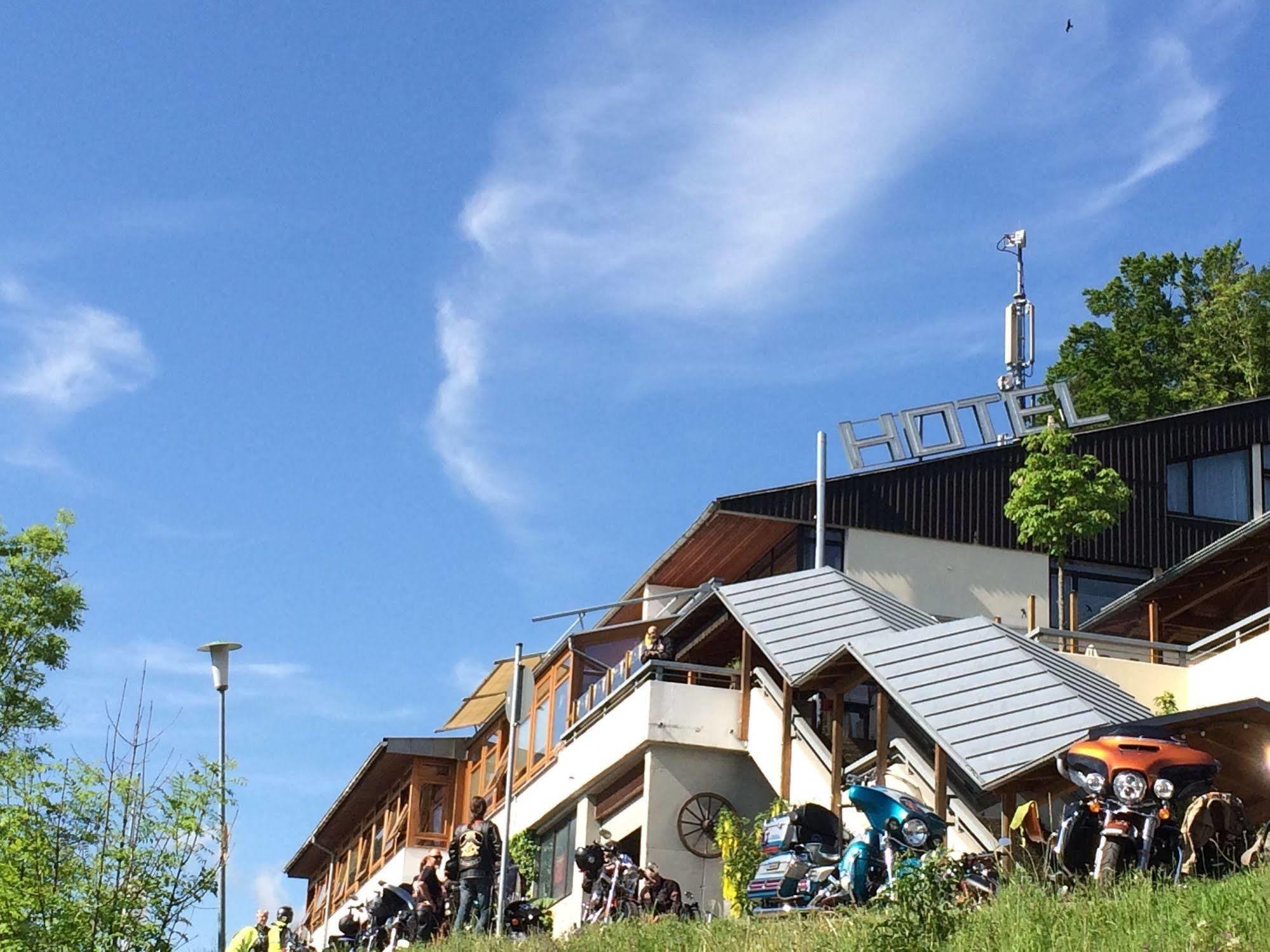 Akzent Hotel Hoehenblick Muehlhausen im Taele ภายนอก รูปภาพ